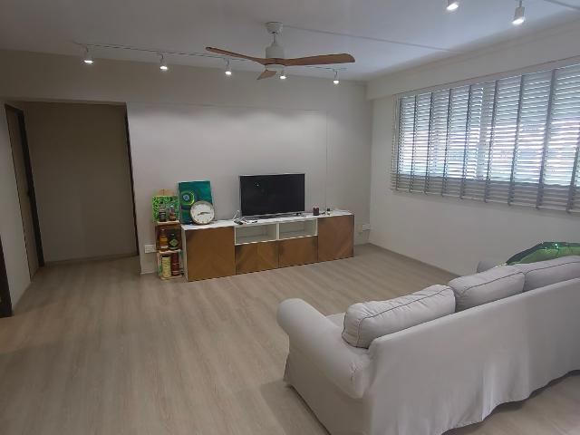 350 Yishun Avenue 11 HDB Apartment For Sale, $588,888, 3 Bed 2 Bath 1,119 sqft $526.00 psf