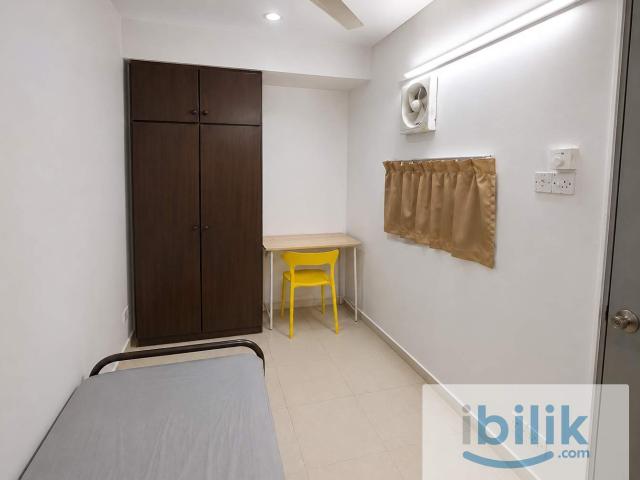 350m to SS18 LRT | Private Room For Rent @ SS14 Subang Jaya