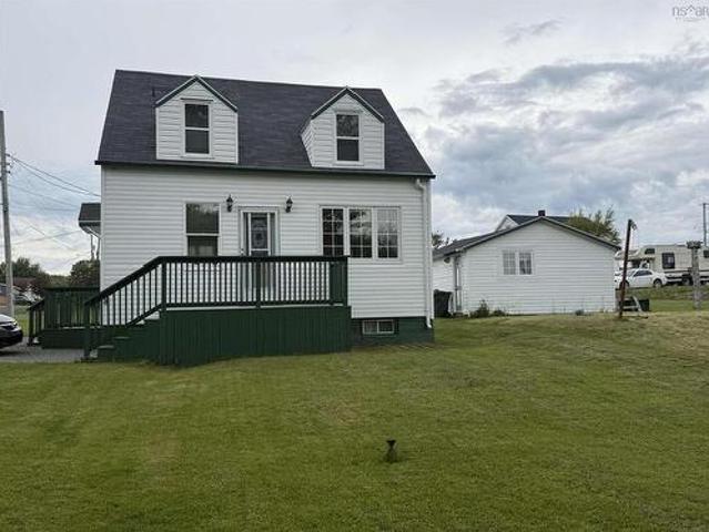 3515 Bay Avenue, New Waterford, NS, B1H 2P2 house for sale | Listing ID 202616 | Royal LePage