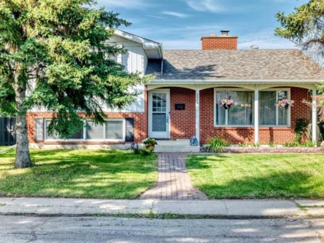 3516 A Street Nw, Edmonton, AB, T6J 1V4 house for sale | Listing ID E4504 | Royal LePage