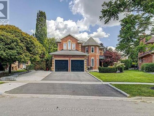351 Fairway Gardens, Newmarket, ON, L3X 1B4 house for sale | Listing ID N13702 | Royal LePage