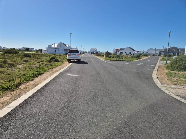 351 m² Land available in Britannia Bay