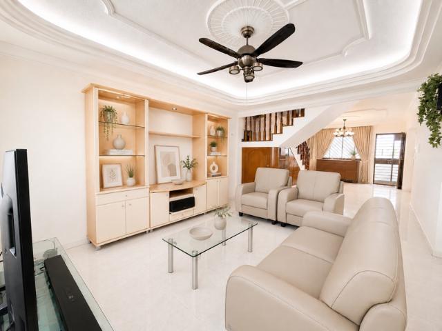 351 Yishun Avenue 11 HDB Apartment For Sale, $990,000, 4 Bed 2 Bath 1,571 sqft $630.00 psf