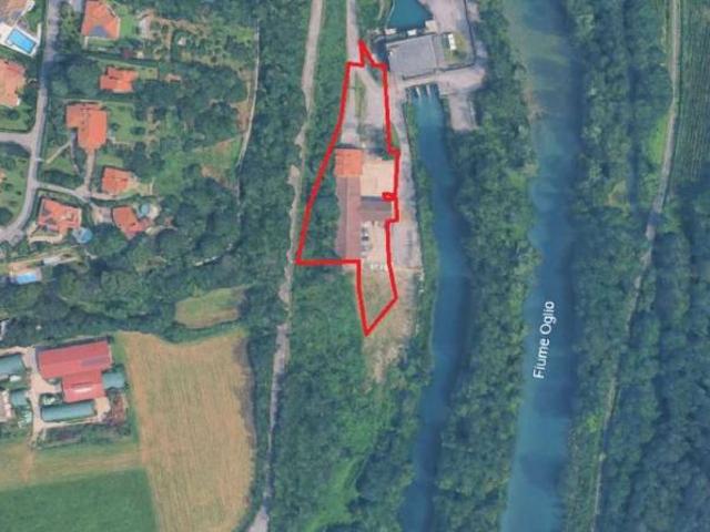 35/2022 U BG complesso immobiliare in asta a Credaro