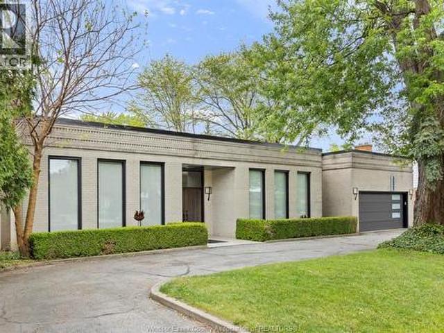 3521 Ouellette, Windsor, ON, N9E 3M3 house for sale | Listing ID 26011 | Royal LePage