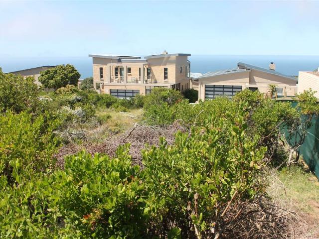 352 m² Land available in Dana Bay
