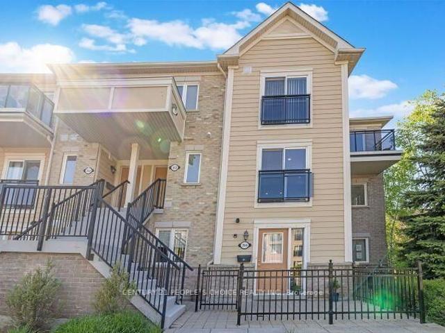 353 4 Southampton Drive, Mississauga | 3+1Beds/3Bath, Townhouse, $3,000/mo | Condos. Ca