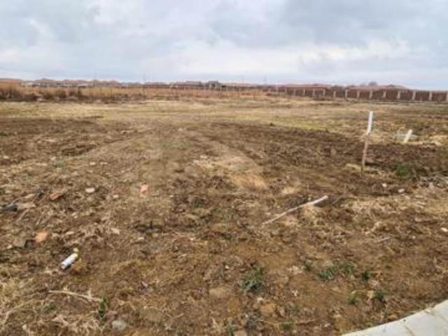 353 m² Land available in Terra Nova
