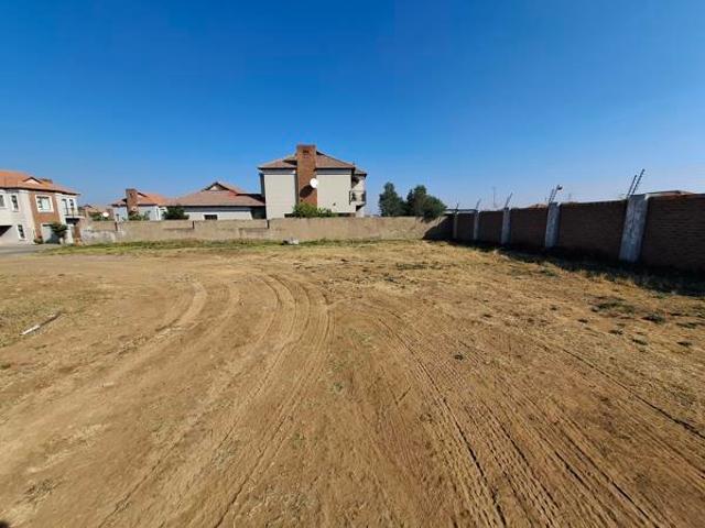 353 m² Land available in Trichardt