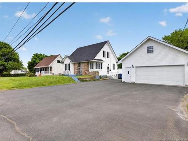 3548 Rue Centenaire, Tracadie, NB, E1X 1B1 house for sale | Listing ID NB141380 | Royal LePage