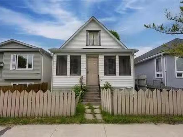 354 King Edward St, Winnipeg, MB, R3J 1L7 house for sale Li.