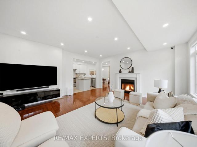 354 Hobbs Crescent, Milton | 3Beds/3Bath, Townhouse, $899,000 | Condos. Ca