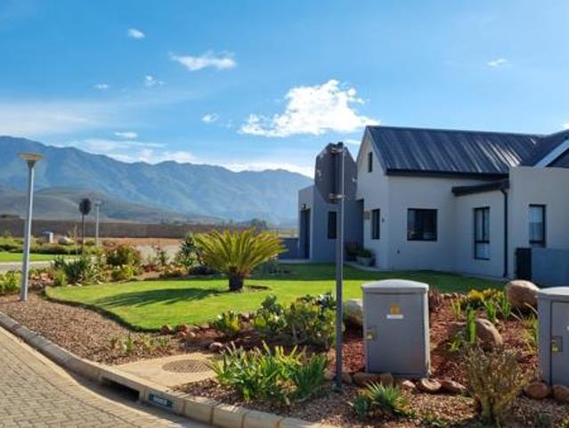 354 m² Land available in Robertson