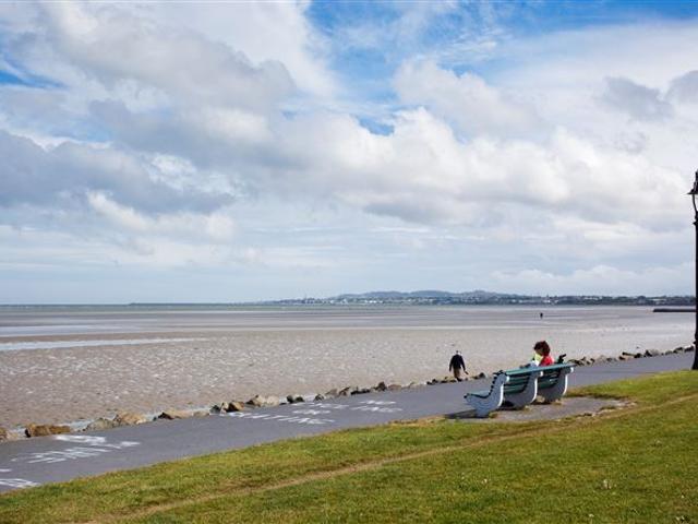 355,000 | 4 Oisin Court, 57 Claremont Road, Sandymount, Dublin Keane Thompson Property Consultants 5010 MyHome. Ie Residential