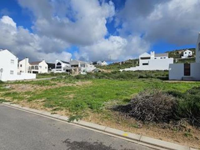 355 m² Land available in St Helena Views
