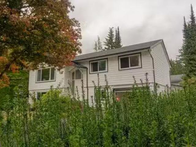 3566 Regent Avenue, North Vancouver, BC, V7N 2B9 house for s.