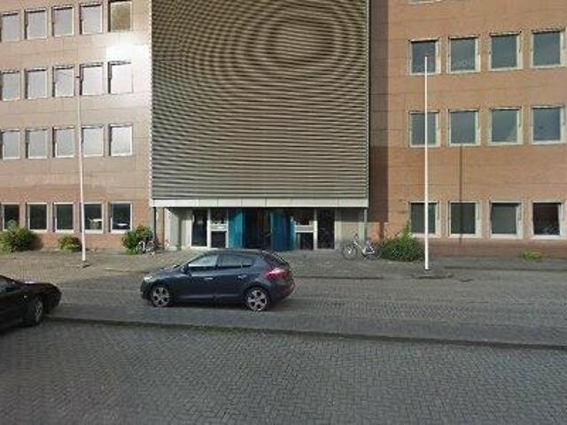 356 m2 office space for rent in Nissewaard
