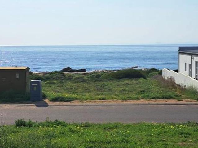 356 m² Land available in St Helena Views
