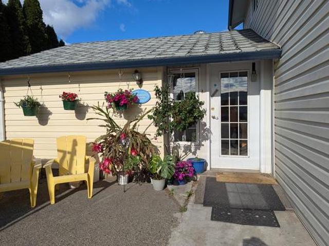 3570 Old Okanagan Highway, West Kelowna, BC, V4T 1P3 house for sale | Listing ID 10395 | Royal LePage