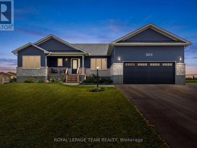 3572 Crosswind Crescent, Ottawa, ON, K0A 2W0 house for sale | Listing ID X13603 | Royal LePage