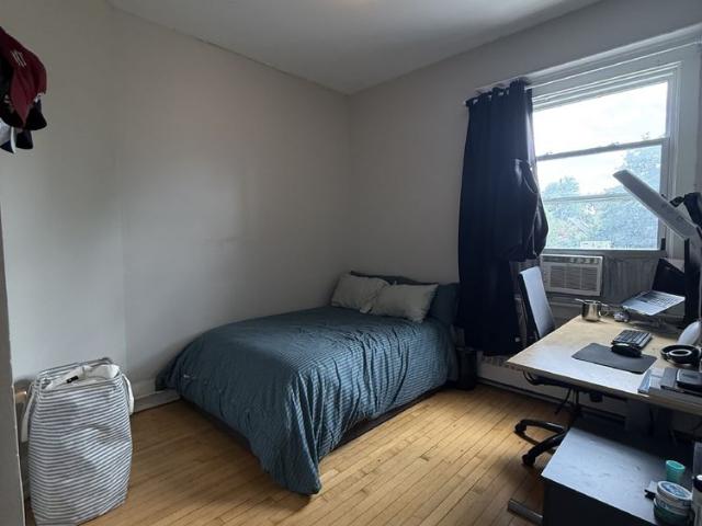 357 Elgin Street B
