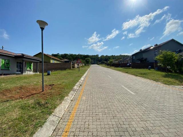 357 m² Land available in Karino