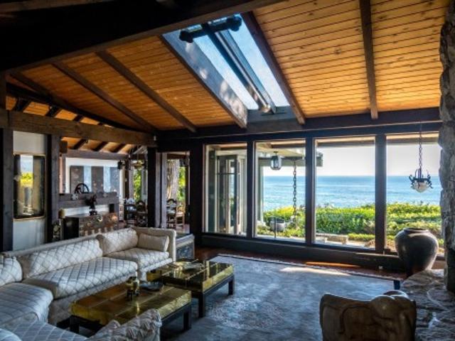 3581 Beach Avenue, Roberts Creek, BC, V0N 2W2 house for sale | Listing ID R3142 | Royal LePage