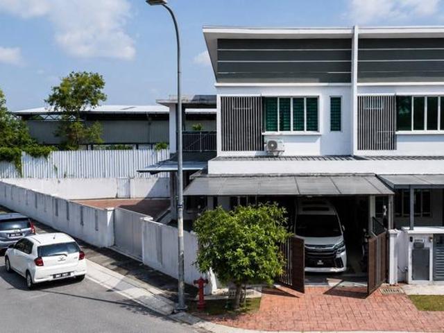 3595 sqft Double Storey CORNER LOT Kg Bukit Lanchong Putra Heights