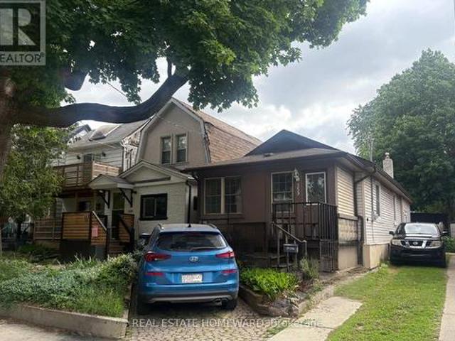359 Cedarvale Avenue, Toronto, ON, M4C 4K5 house for lease | Listing ID E13463 | Royal LePage