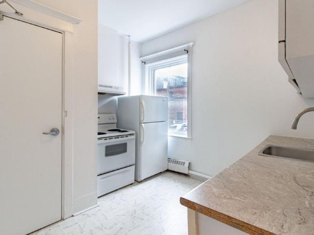 359 Elgin Street A
