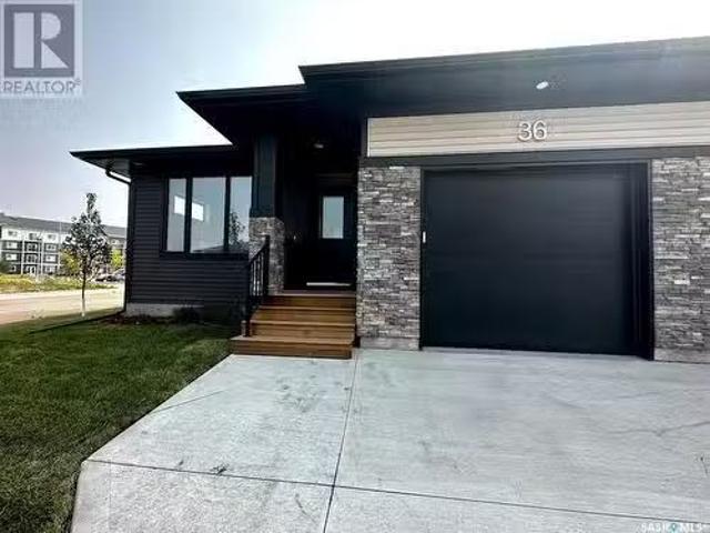 35 5601 Parliament Avenue, Regina, SK, S4W 0V3 semi detached.