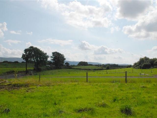 35,000 | Carrowcastle, Ballina, Mayo Fox & Gallagher 4652 MyHome. Ie Residential