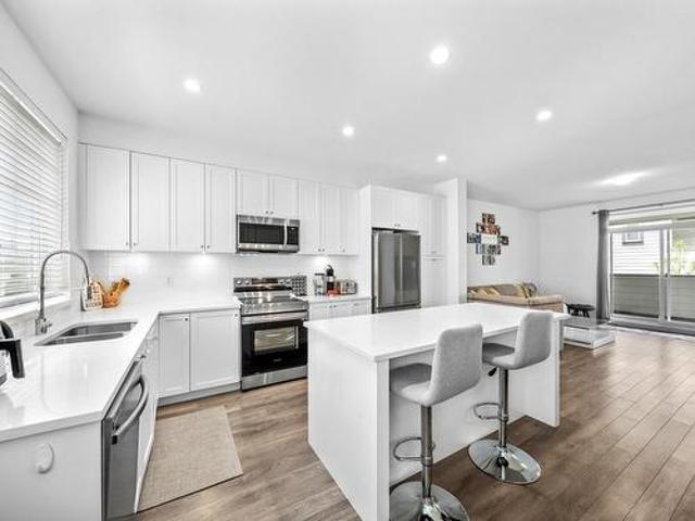 35 1548 A Avenue, Surrey, BC, V3R 0G9 townhouse for sale | Listing ID R2999 | Royal LePage