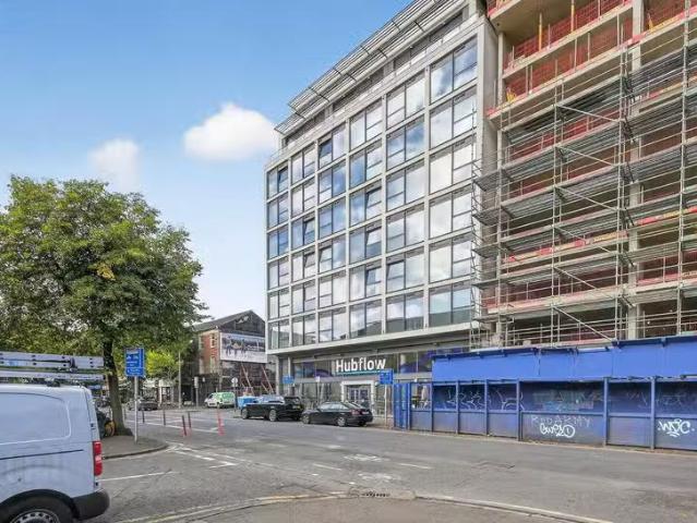 35 The Gallery, 71 Dublin Road