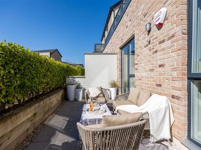 35 The Grove, St. Marnocks Bay, Portmarnock, County Dublin Noel Kelly Auctioneers Ltd 4922 MyHome. Ie Residential