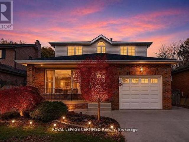 35 Trenholme Crescent, Hamilton, ON, L8W 2L4 house for sale | Listing ID X13469 | Royal LePage