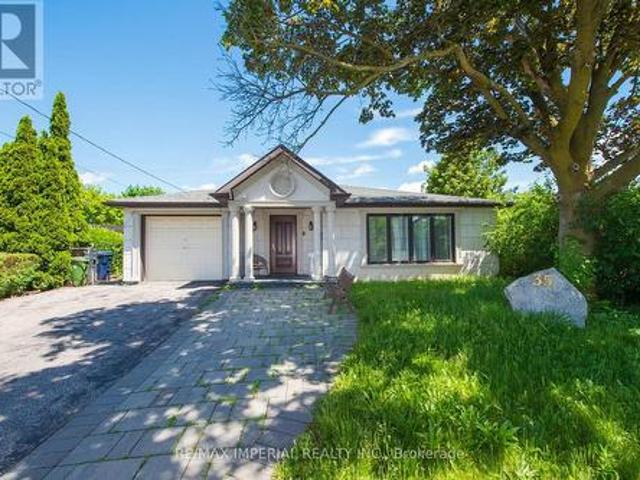 35 Waddington Crescent, Toronto, ON, M2J 2Z9 house for sale | Listing ID C13442 | Royal LePage