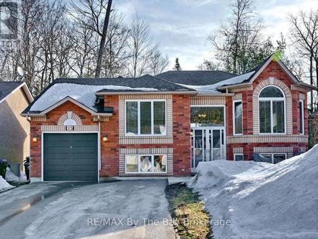 35 Brillinger Drive, Wasaga Beach, ON, L9Z 1L5 house for sale | Listing ID S12014 | Royal LePage