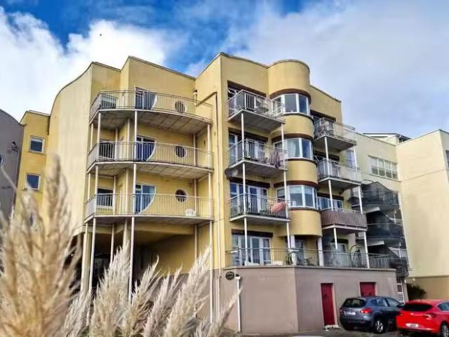 35 Carraig Palmer, Quincentennial Drive, Galway City Centre, H.
