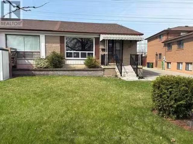 35 Elmvale Crescent, Toronto, ON, M9V 2B8 house for sale Li.