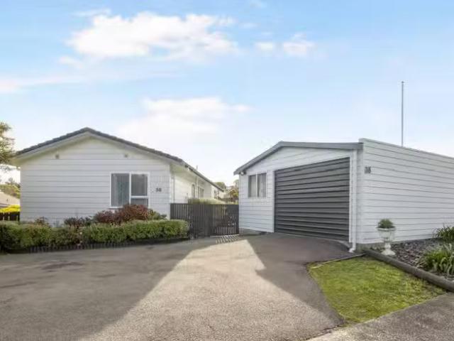 35 Guadeloupe Crescent, Grenada Village, Wellington City For.