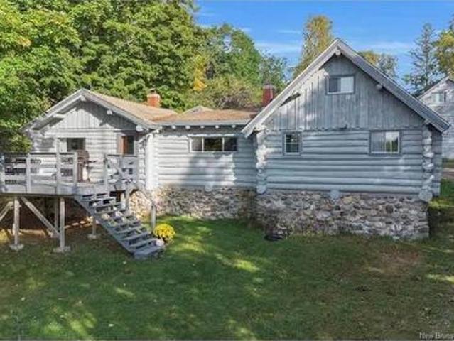 35 Hills Rd, Oak Bay, NB, E3L 4K6 house for sale | Listing ID NB136129 | Royal LePage