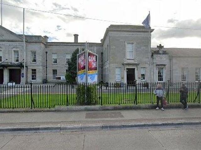 35 m2 office space for rent in Dublin 4