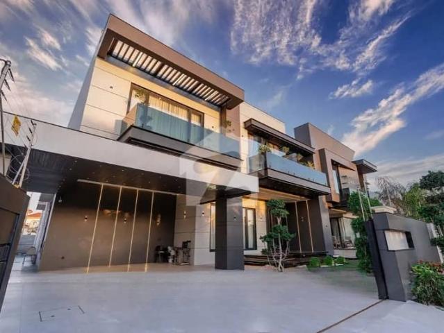 35 Marla Corner Looking Like 2 Kanal Lavish Designer Bungalow Fully Furnished Solar Installed Very Reasonable Deal