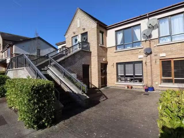 35 Park Glen, Grangerath, Drogheda, Co. Meath, A92X8N6 is for.