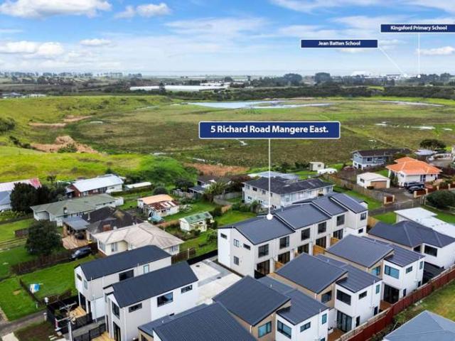 3/5 Richard Road, Mangere, Manukau City