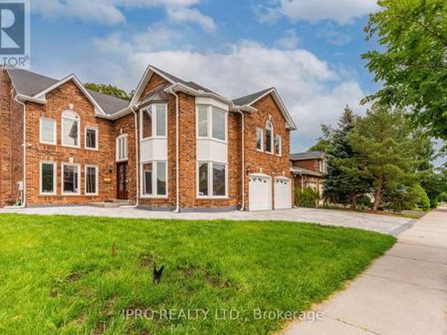 35 Sayor Drive, Ajax, ON, L1T 3K4 house for sale | Listing ID E12308 | Royal LePage