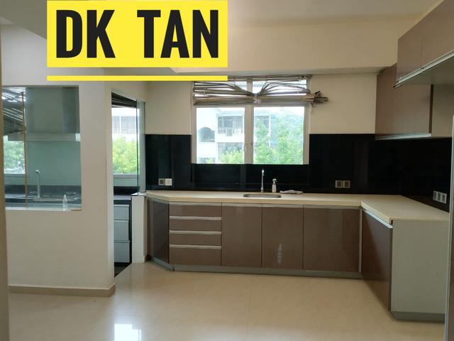 35 Storey Terrace Jelutong Bukit Dumbar Villa 93 Guarded 3 Carparks