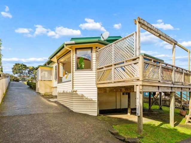 35 Staveley Avenue, Hillsborough, Auckland City