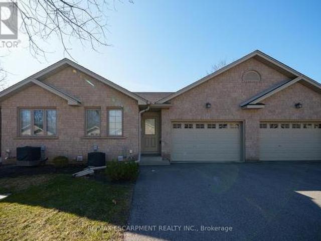 35 Stratford Terrace, Brantford, ON, N3T 6R8 condo for sale | Listing ID X12068 | Royal LePage